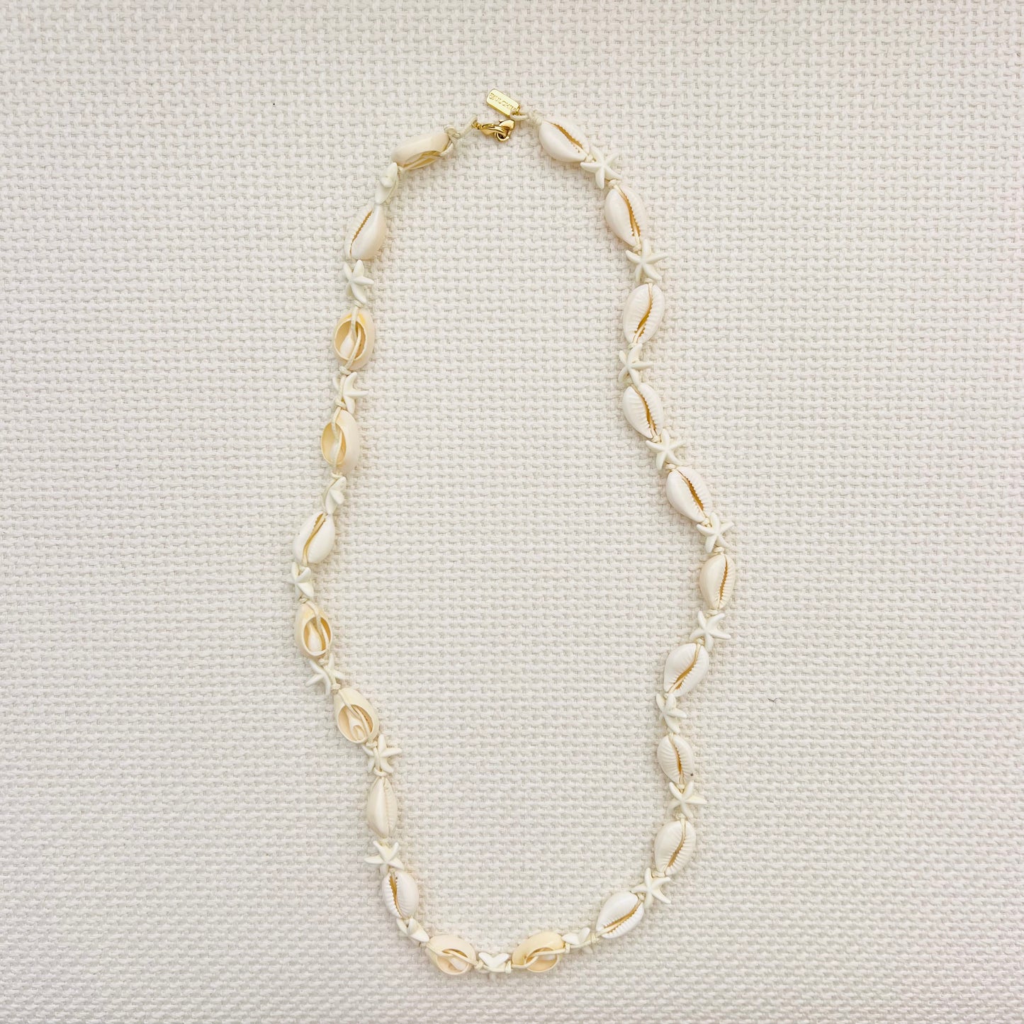 SEASHELL HAT CHAIN